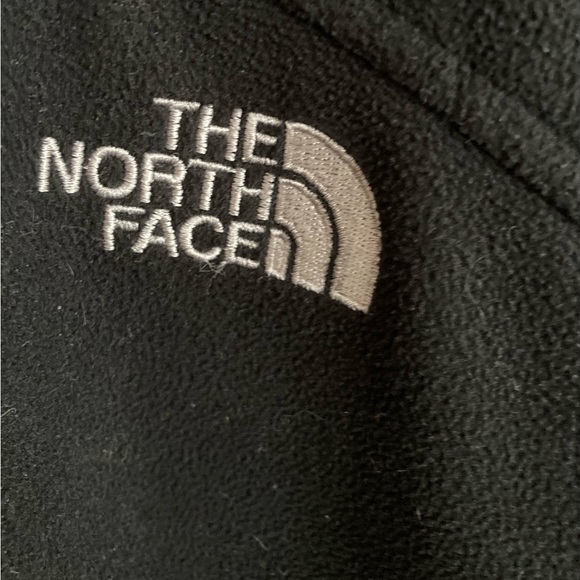 The North Face Black Zip Fleece Women’s Size Large - Picture 3 of 7
